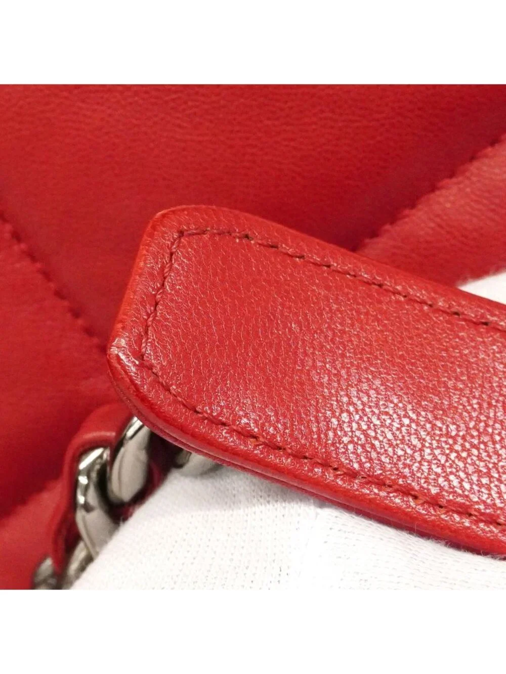 Chanel 19 Leather Red Gold 2-Way Bag